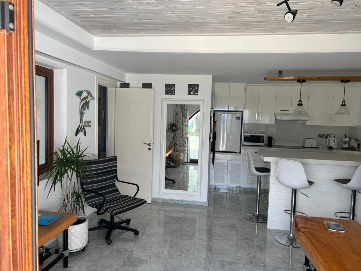 Pissouri Beach Front Apartments Buitenkant foto
