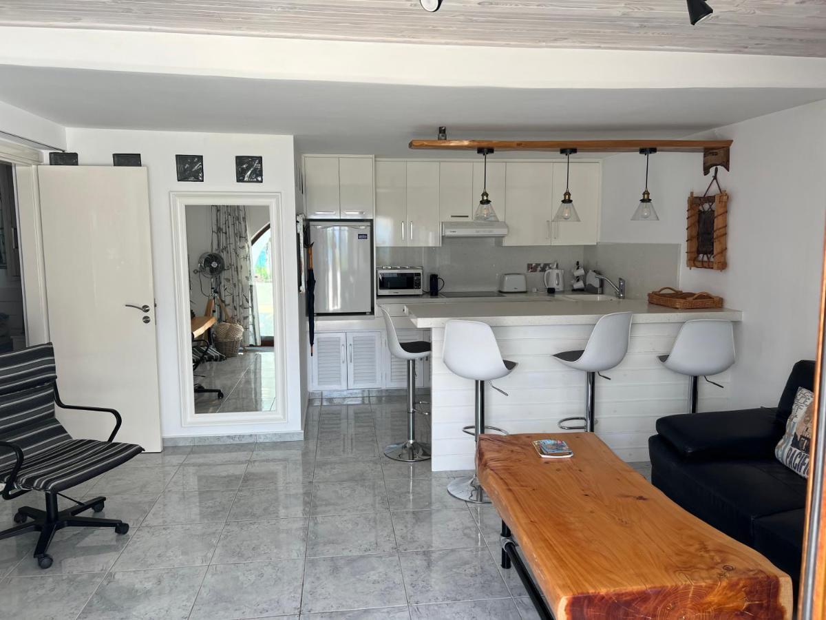 Pissouri Beach Front Apartments Buitenkant foto