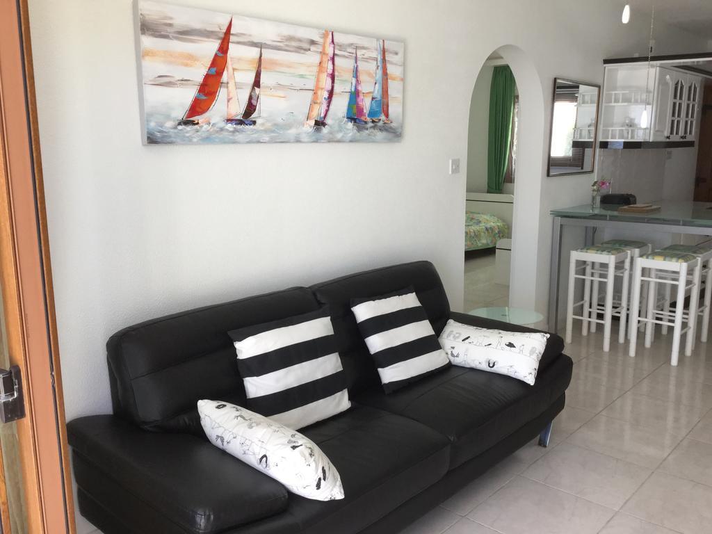 Pissouri Beach Front Apartments Buitenkant foto